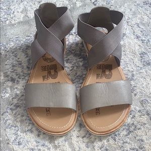 SOREL SANDALS!!